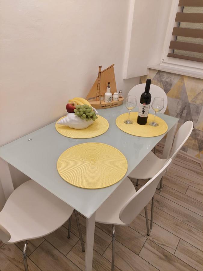 Apartmant Bionda Novi Vinodolski, Cozy And Nice Apartment For 4 People In The City Center ภายนอก รูปภาพ